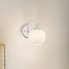 Lomance Lily Wall Lamp