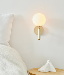 Miira Wall Light
