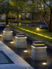 Solaris Square Post Light