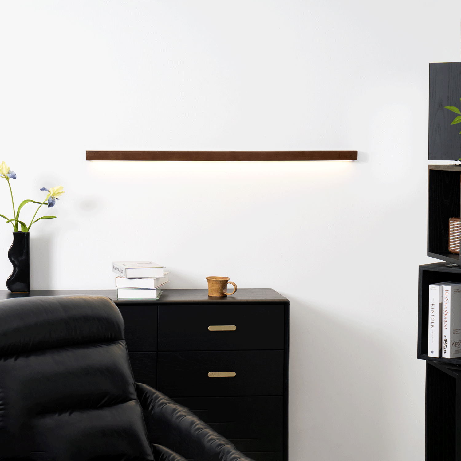 Arlo Linear Wood Wall Light
