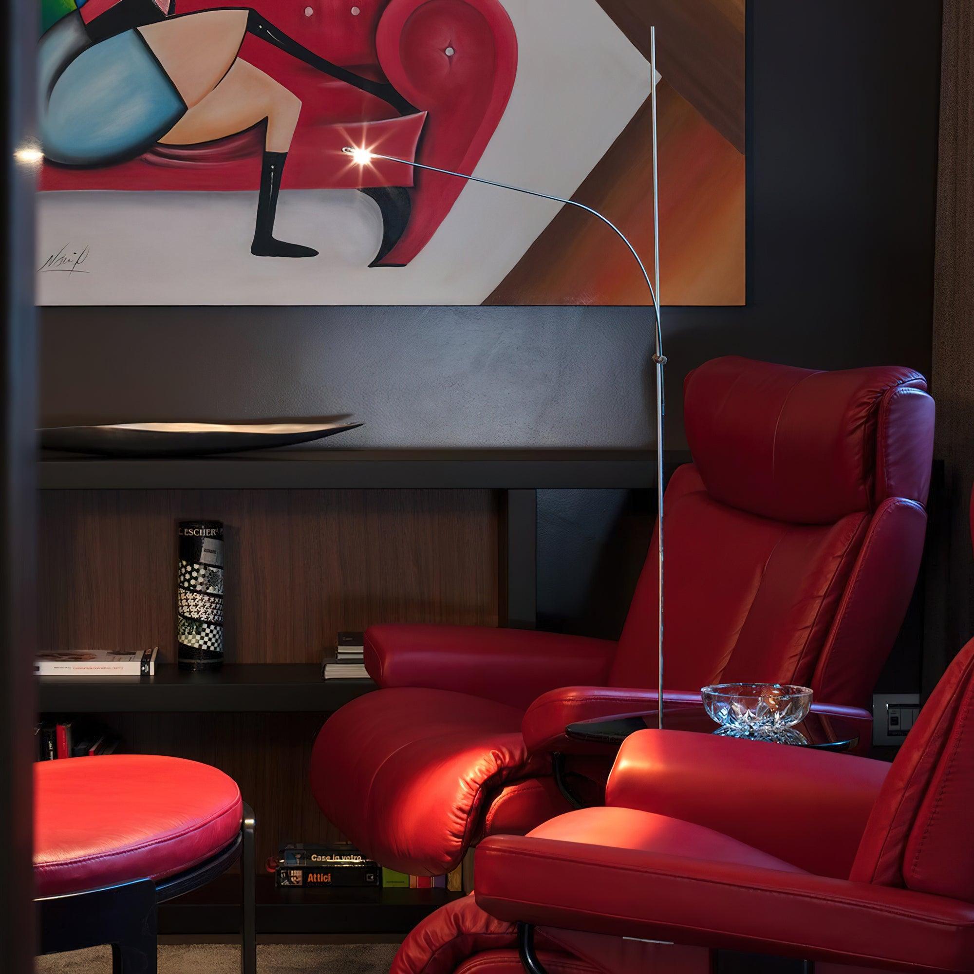 Metal Body Graceful Floor Lamp