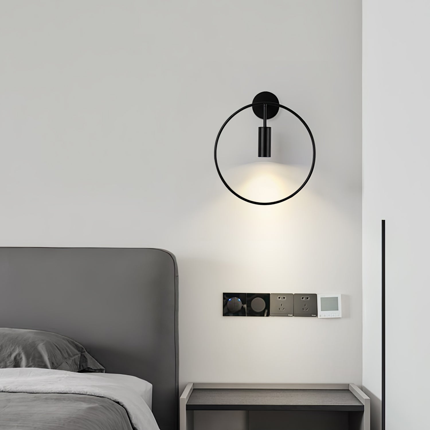 Revolta Wall Lamp