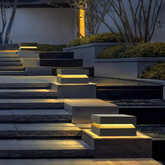 Solaris Square Post Light