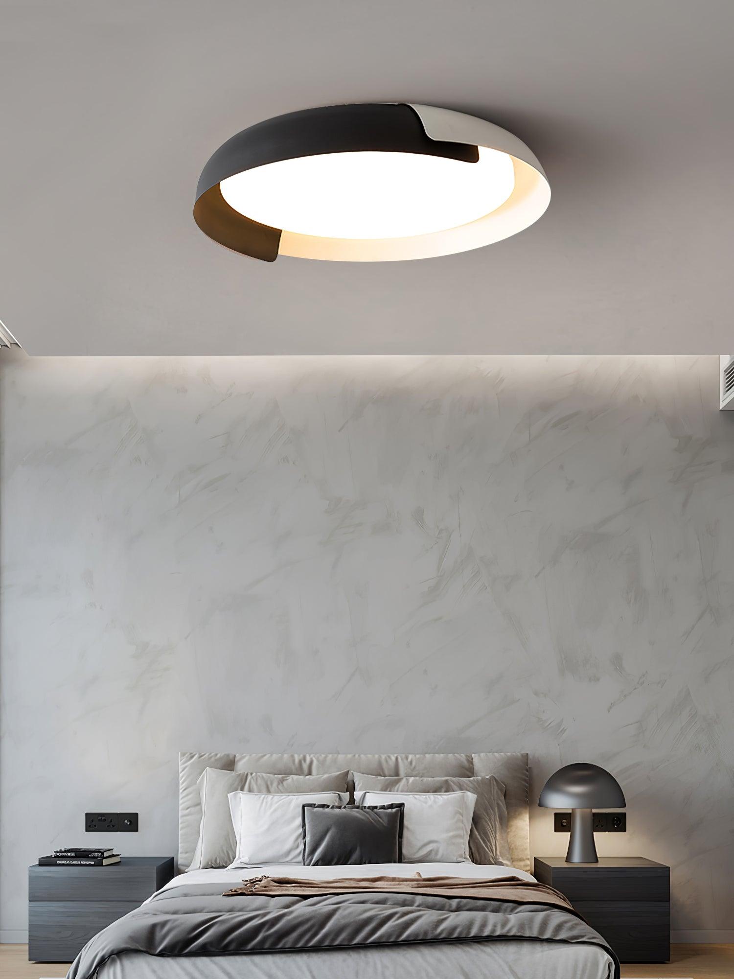 Vikaey Ceiling Light